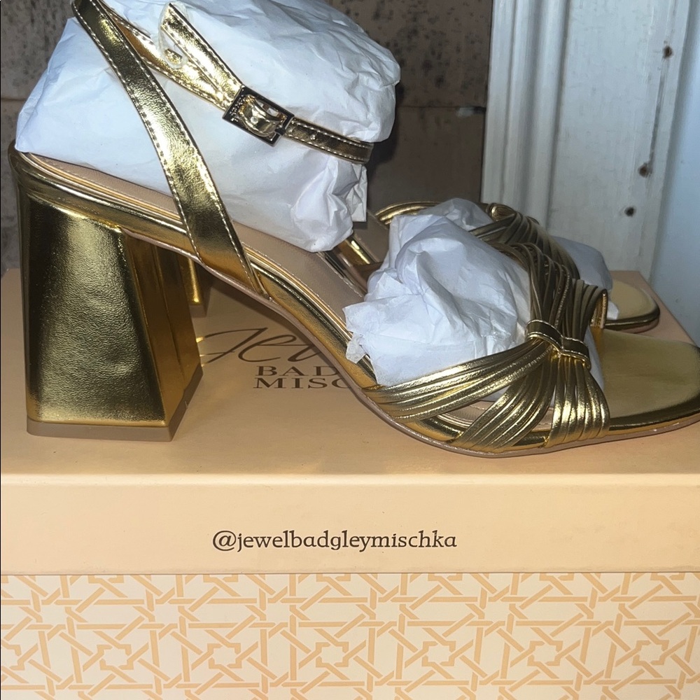 Jewel Badgley Mischka Gold Metallic Strappy Block-Heel Sandals - Picture 2 of 4